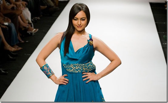 Sonakshi Sinha on Fashion Show